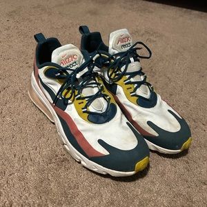 Size 12 nike airmaxs 270 react